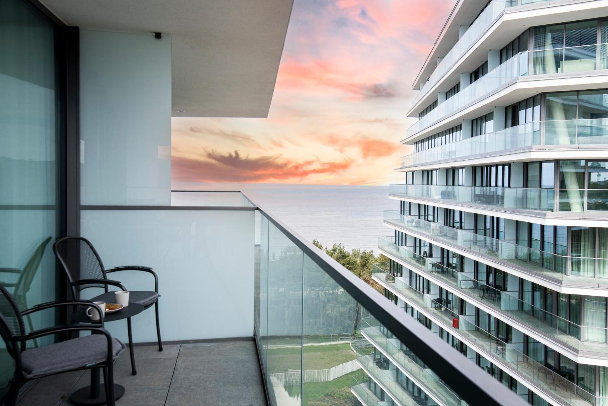 Wave Panorama 8Th Floor Sea View Apartamento Miedzyzdroje Exterior foto